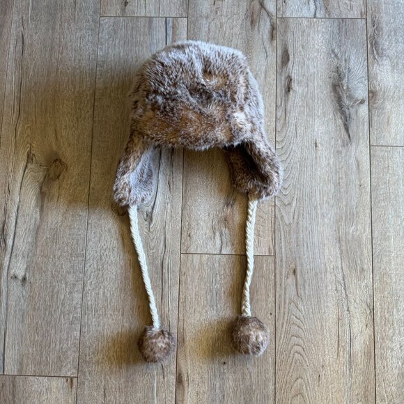 AEO Y2K Faux Fur Trapper Braided Strap w Round Fur Bauble Cozy Winter Hat - Picture 8 of 15